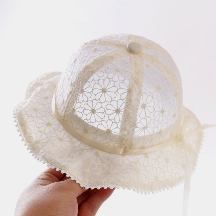 BK00024 Atap Lebar Monokrom Dikait Baldi Topi