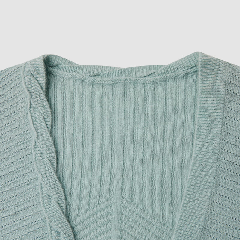 ML2218 V-Neck Twist Kardigan Knit Berdada Tunggal Dengan Butang Kelopak ML2218 V-Neck Twist Kardigan Knit Berdada Tunggal Dengan Butang Kelopak