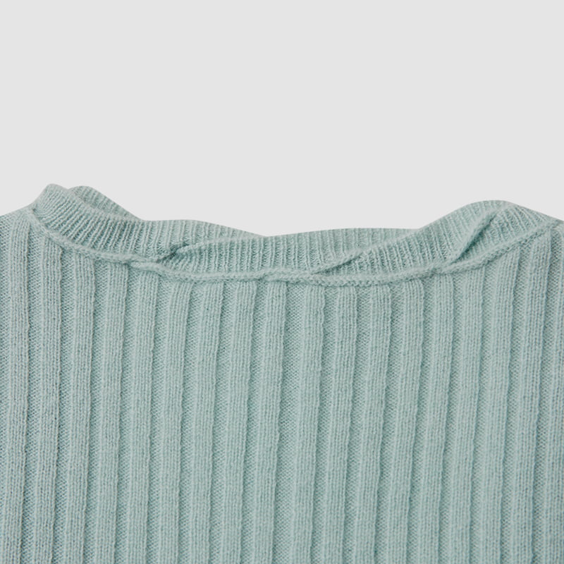 ML2218 V-Neck Twist Kardigan Knit Berdada Tunggal Dengan Butang Kelopak ML2218 V-Neck Twist Kardigan Knit Berdada Tunggal Dengan Butang Kelopak