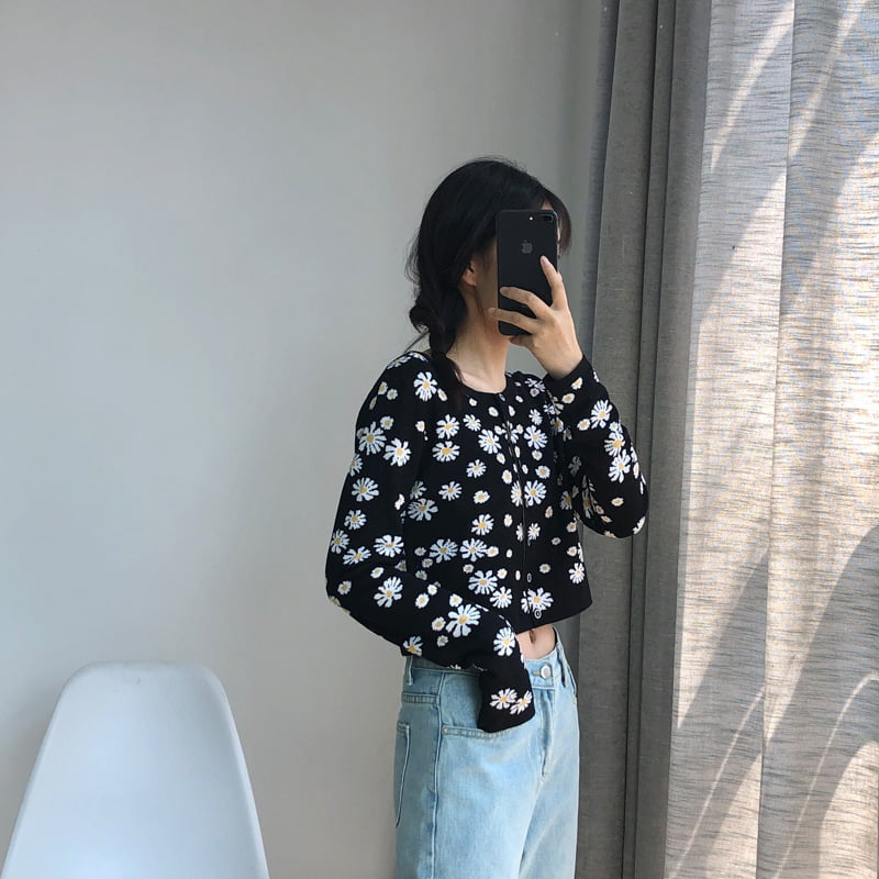 SM-K0009 Kecil Daisy Knitted Sweater Wanita Slim Knitted Cardigan Jacket SM-K0009 Kecil Daisy Knitted Sweater Wanita Slim Knitted Cardigan Jacket