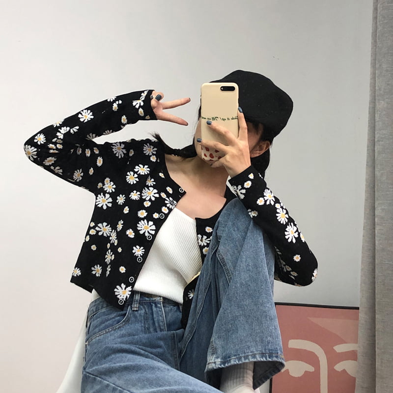 SM-K0009 Kecil Daisy Knitted Sweater Wanita Slim Knitted Cardigan Jacket SM-K0009 Kecil Daisy Knitted Sweater Wanita Slim Knitted Cardigan Jacket